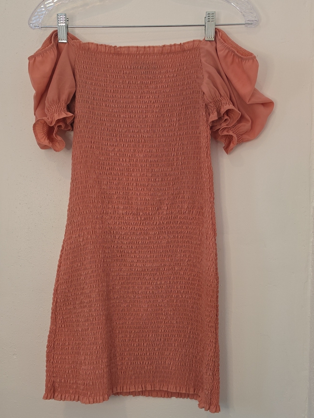 Trixxi Salmon Pink Smocked Off The Shoulder Bodycon Mini Sun Dress Large